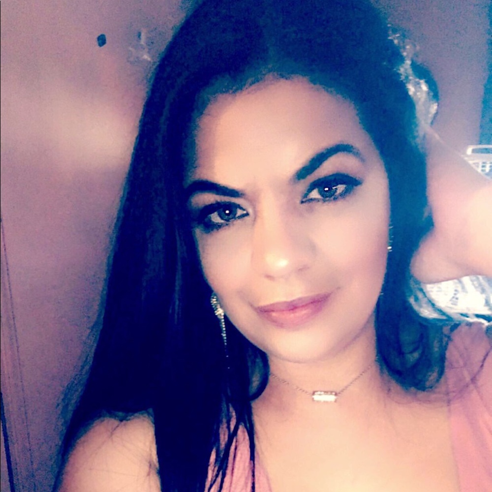 Meet your Posher, Jacqueline